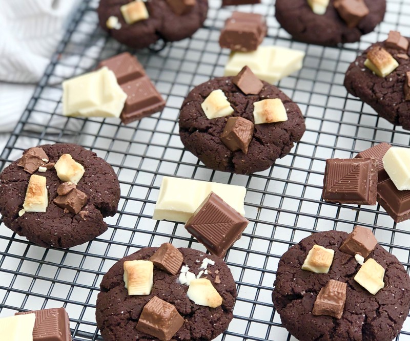 Triple-Choc Subway Cookies