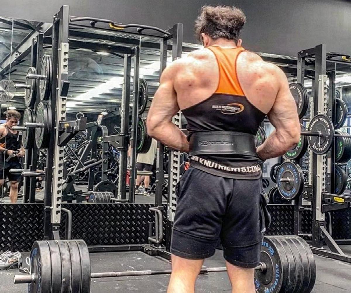Bulk Nutrients Ambassador Dominic Mitolo preparing to do a dead lift