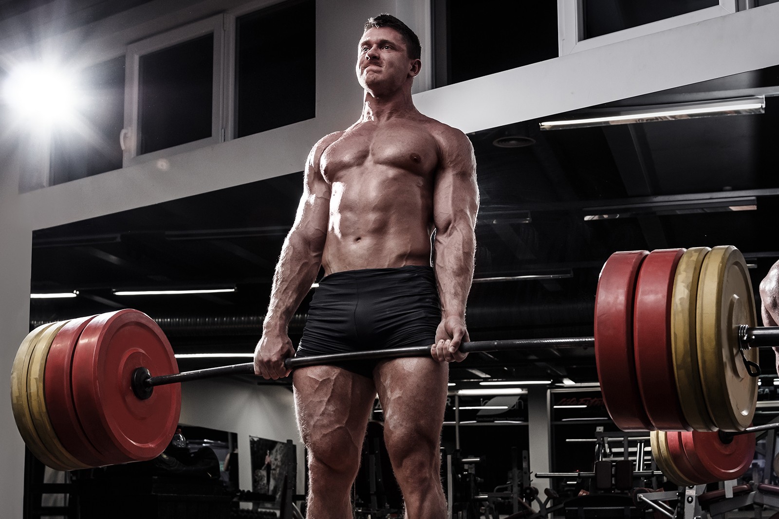 Man-deadlift-barbell