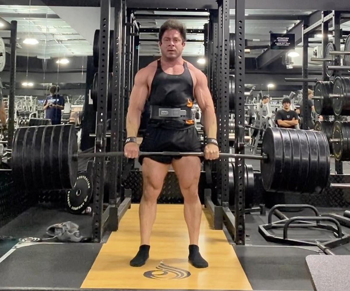 Bulk Nutrients Ambassador Dominic Mitolo doing a massive dead lift