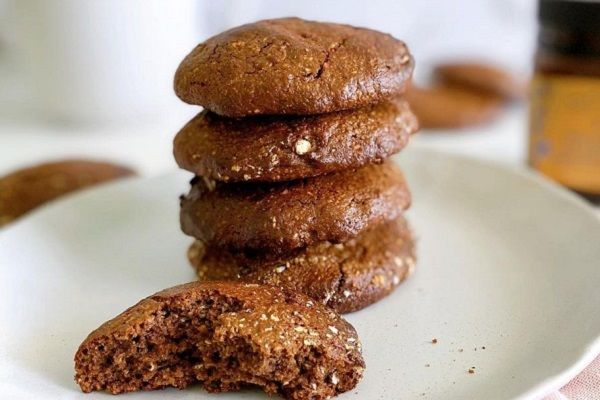 High protein Choc Honeycomb Cookies recipe from Bulk Nutrients