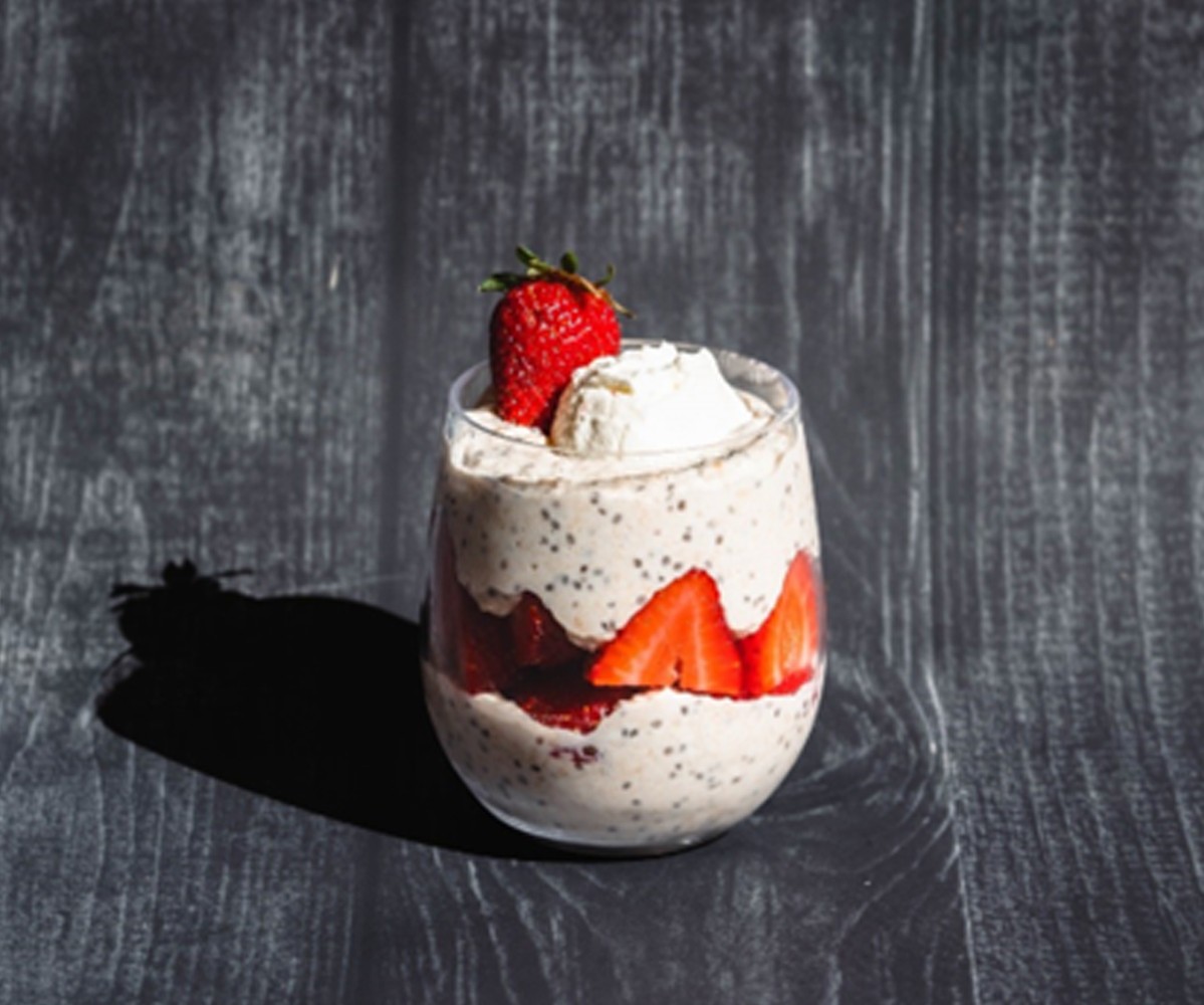 Strawberry Maple Overnight Oats Recipe