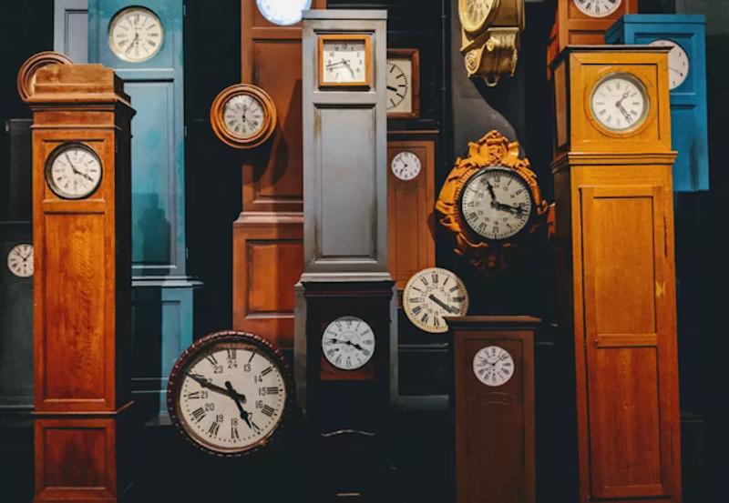 brown-wooden-framed-analog-clock