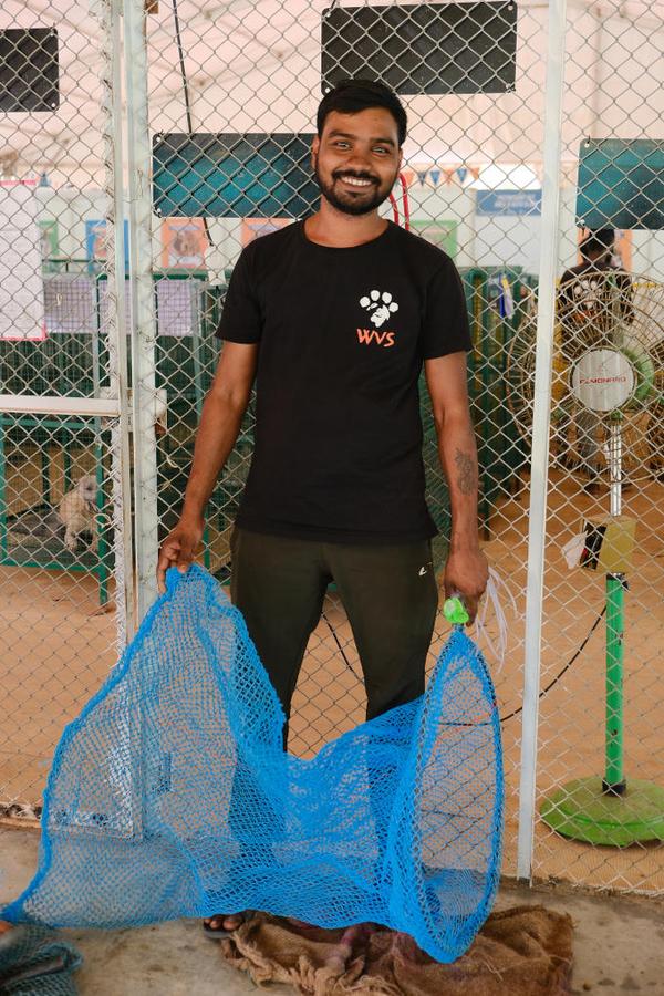 Figure 2 - Ring-net, a more welfare-friendly alternative to a catch-pole.