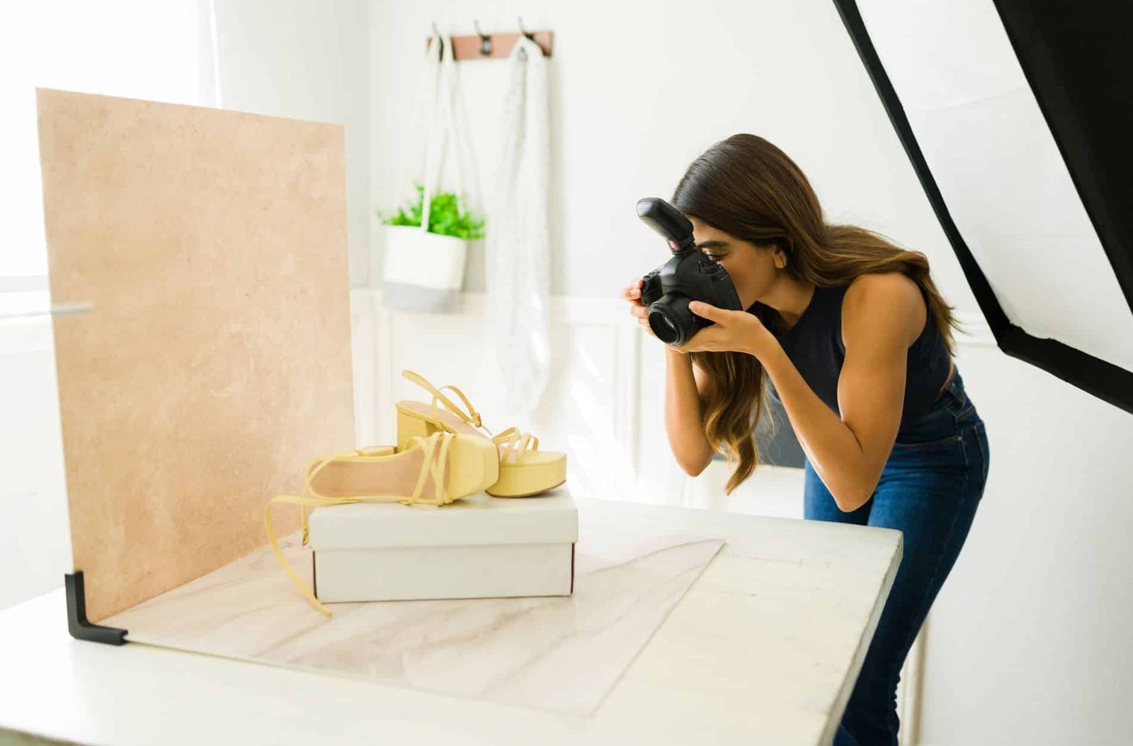 Achieving Professional Photography Lighting at Viva Studios: Tips and Techniques