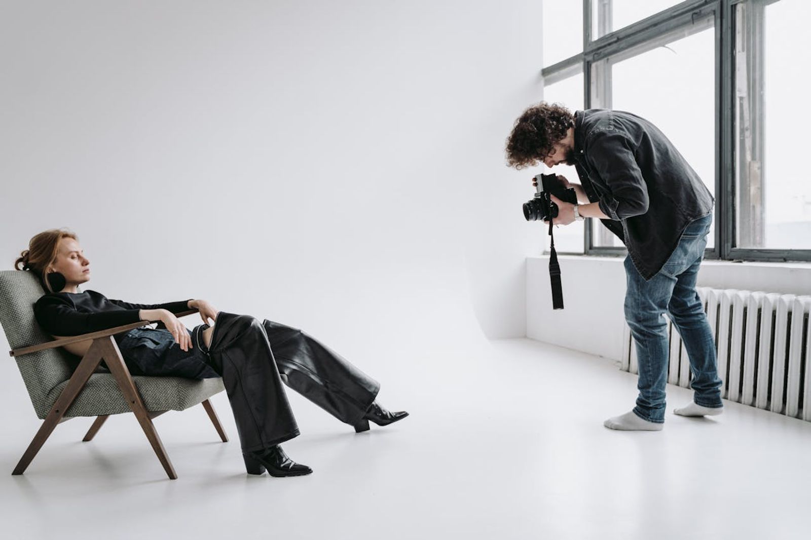 A Guide to Renting a Photo Studio in Toronto for Branding Projects