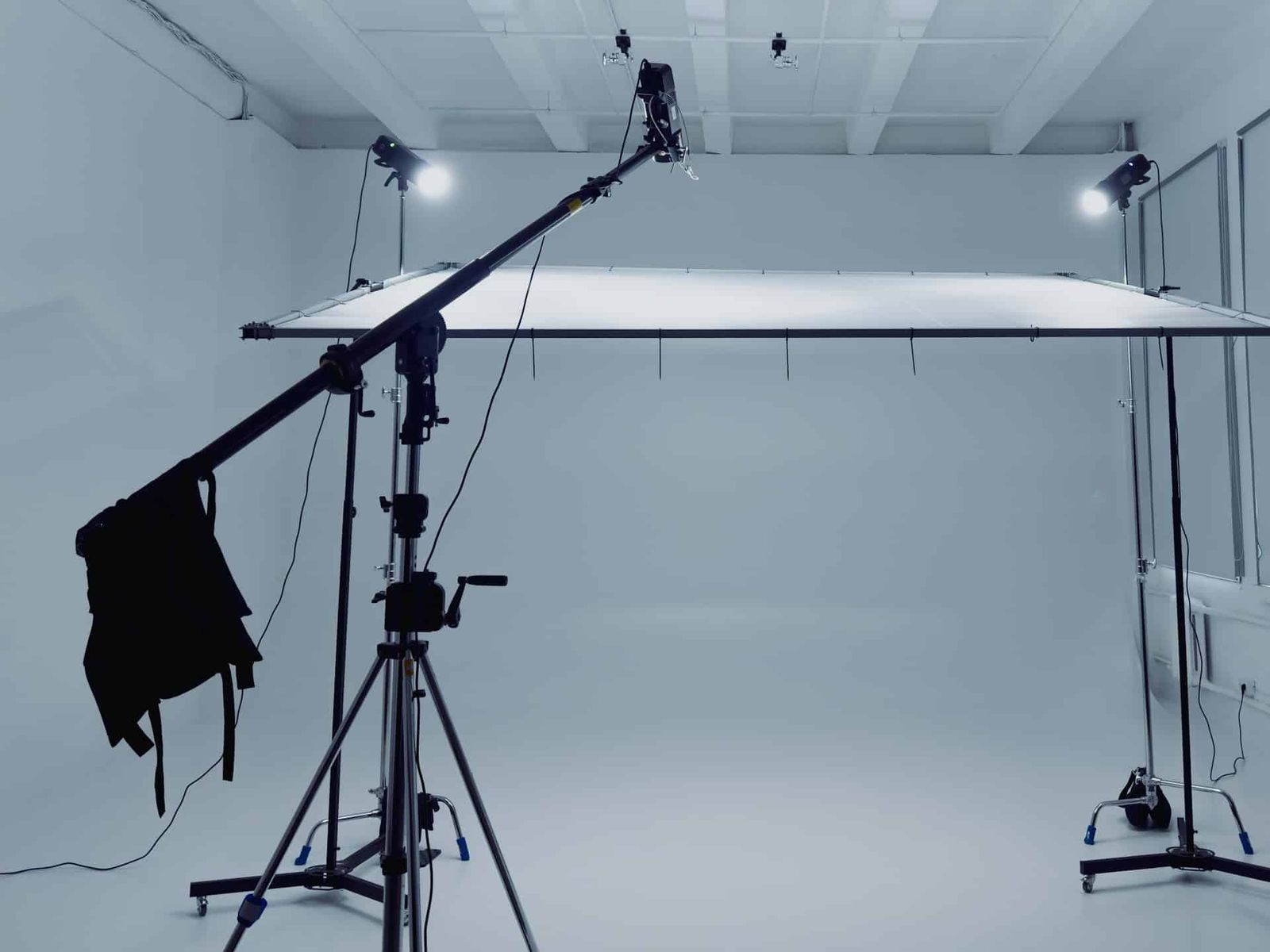 Guide to Using a Toronto Videography Studio for Interviews