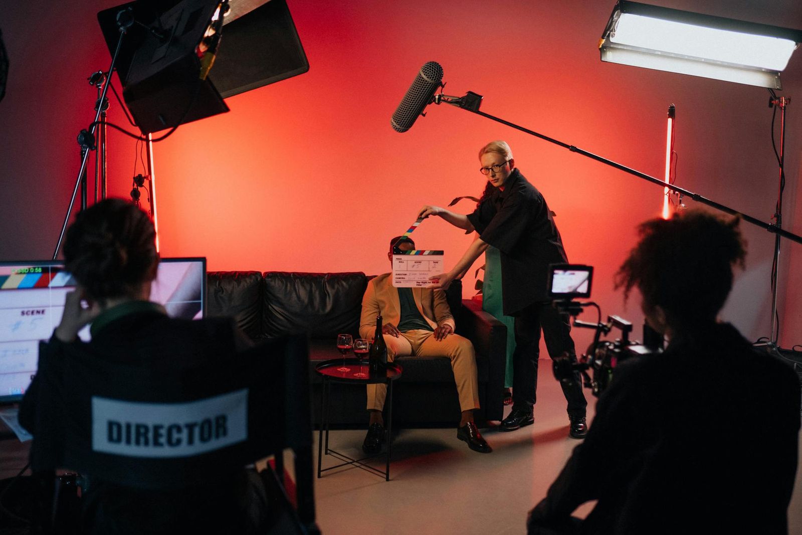 The Benefits of Indoor Movie Studios During Unpredictable Spring Weather