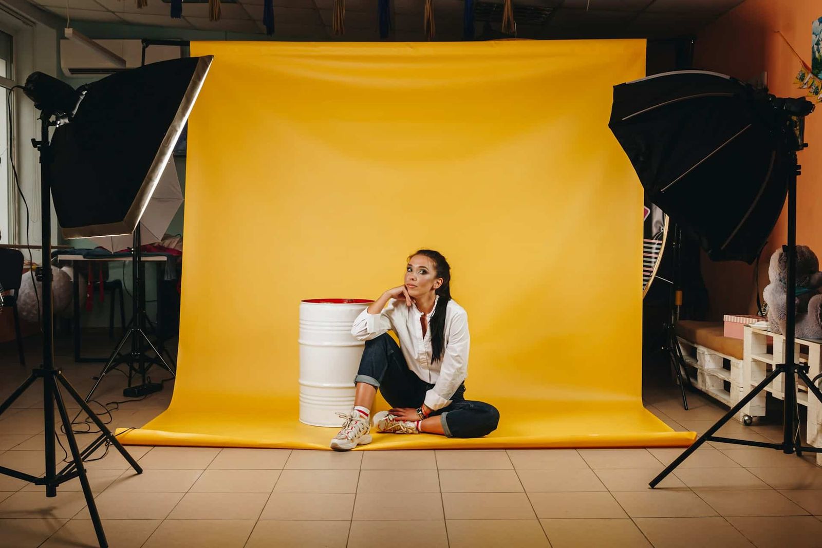 Guide to Choosing Props for Commercial Photo Shoots