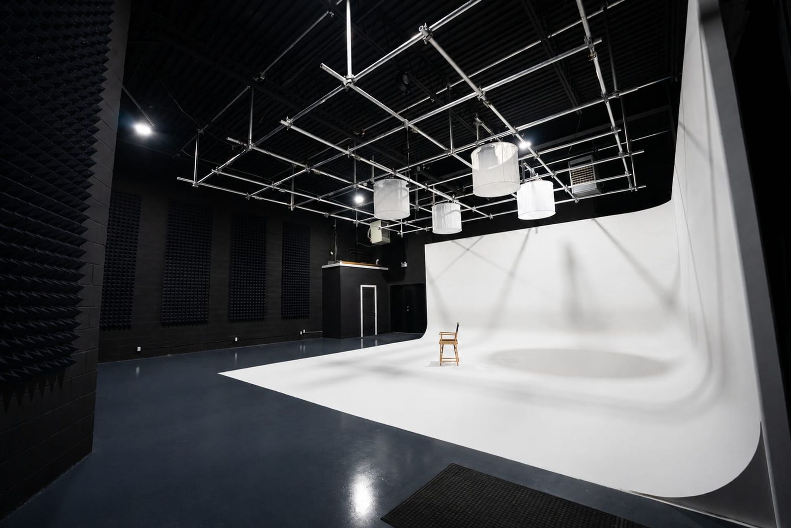 Choosing a Daily Studio Rental in Toronto for Short-Form Video