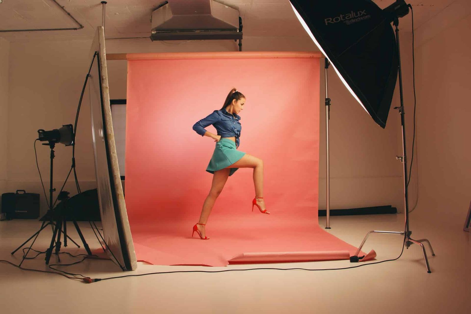 Troubleshooting Lighting Equipment During Shoots