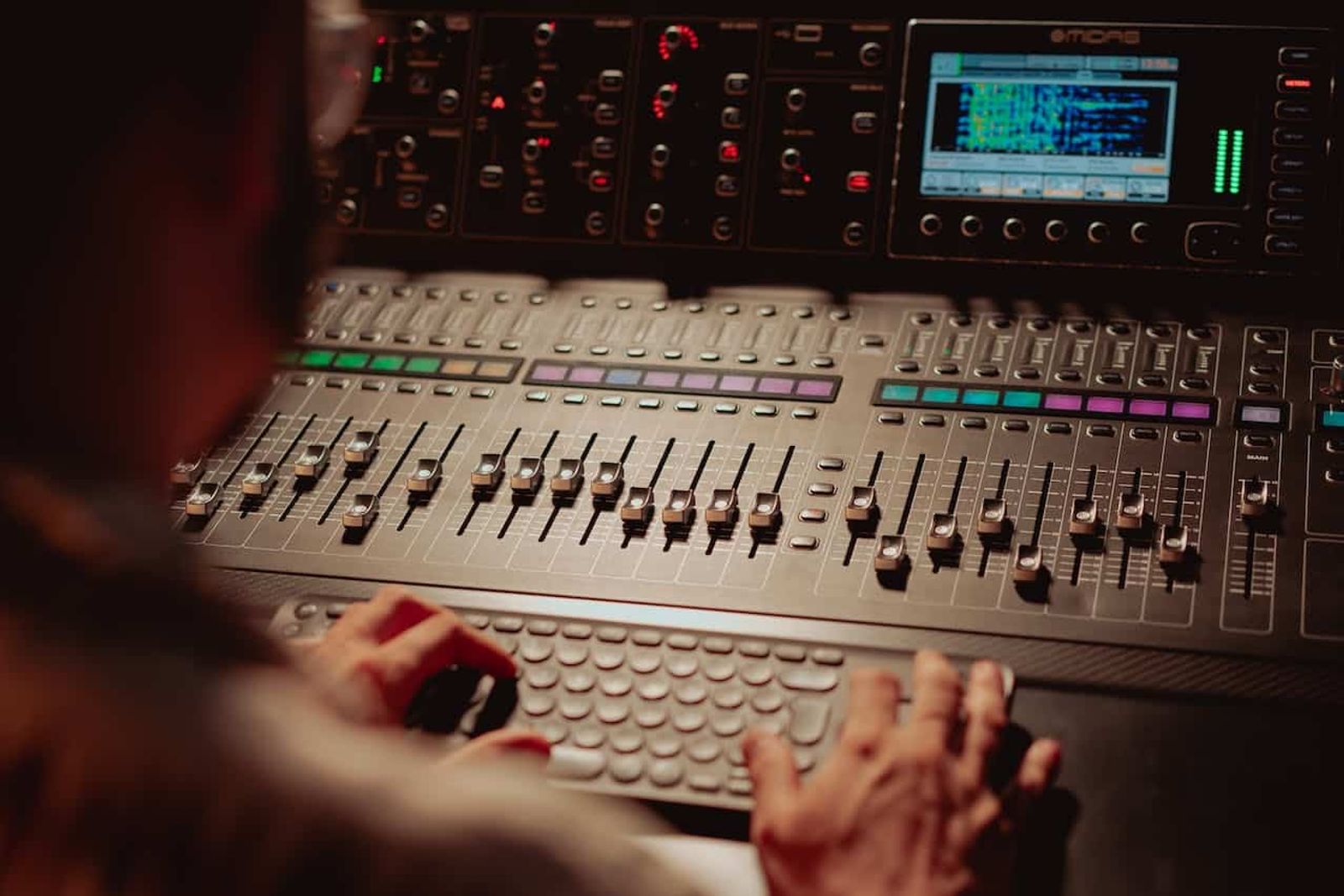 Capturing the Perfect Sound: An In-Depth Guide to Audio Recording at Viva Studios