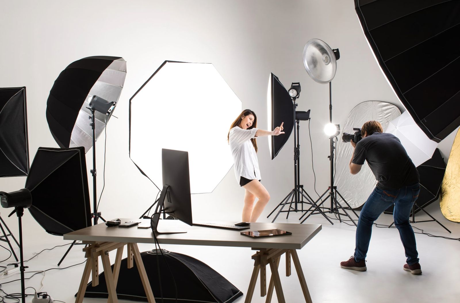 Essential Tips for Great Lighting in Studio Photography