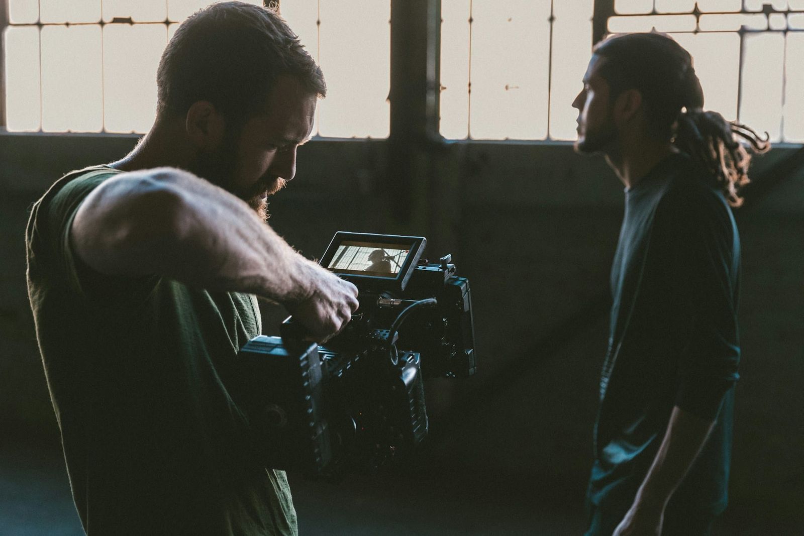 From Concept to Creation: Viva Studios' Comprehensive Guide to Planning and Producing Music Videos
