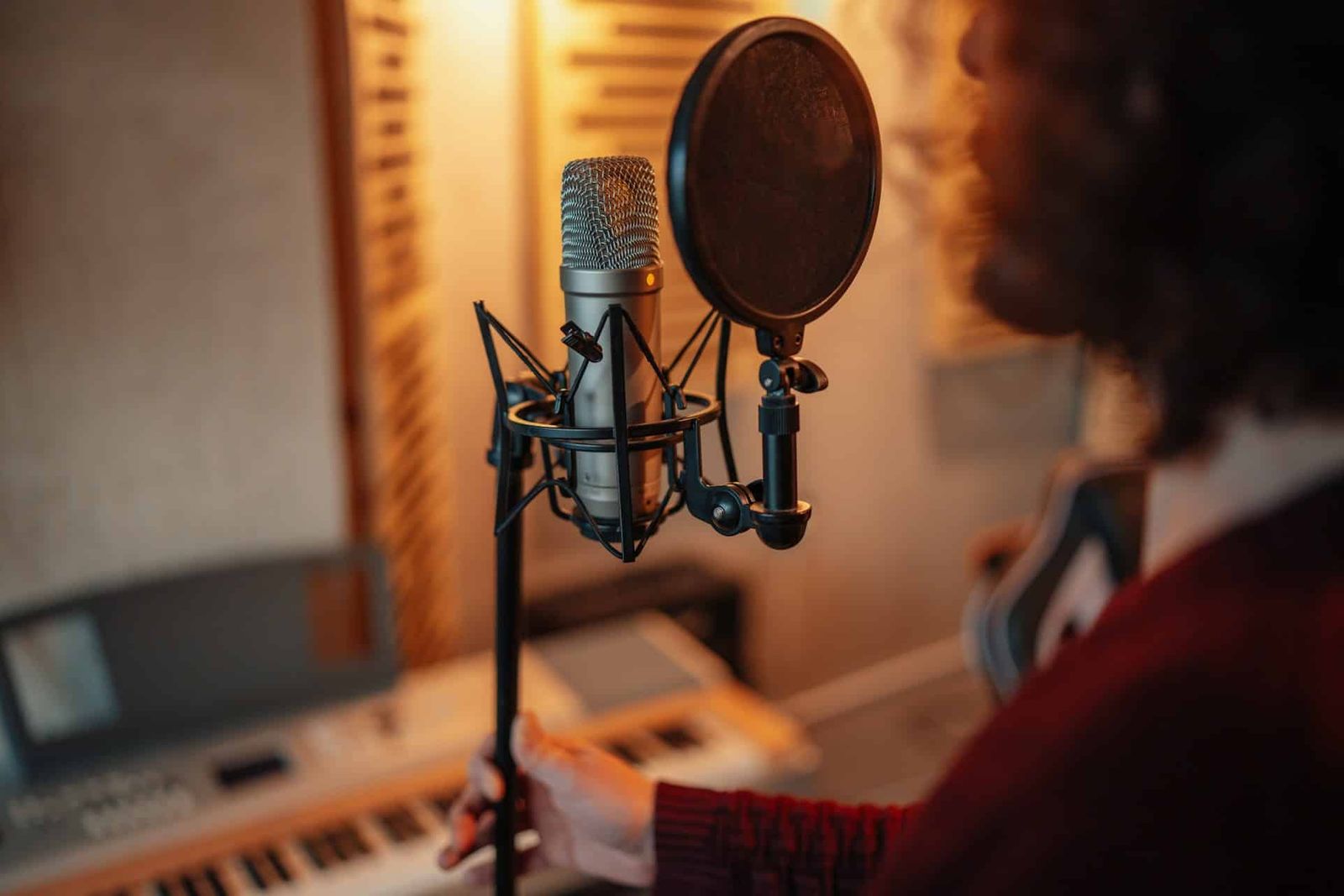 What Sets a Soundstage Rental in Toronto Apart for Music Videos
