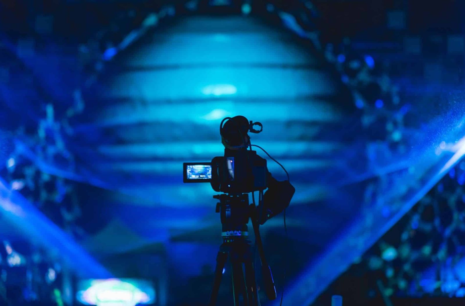 A Comprehensive Guide to Planning and Executing a Music Video Shoot at Viva Studios