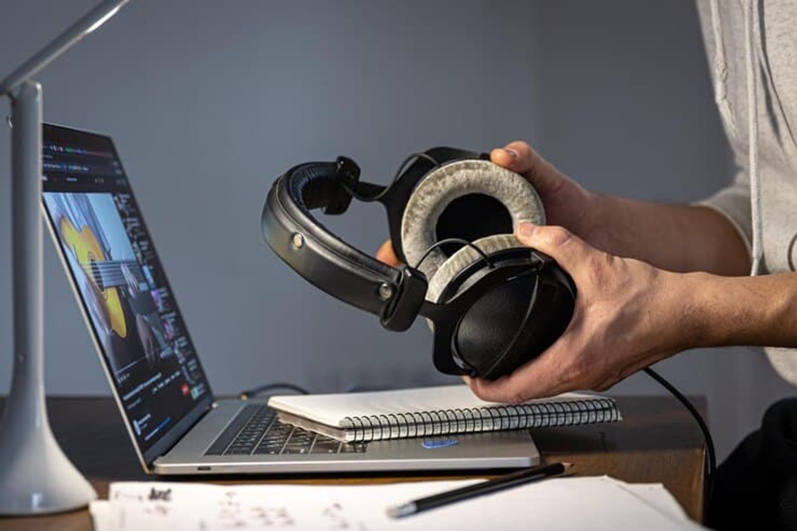 Achieve Flawless Audio Quality in Your Commercial Productions at Viva Studios