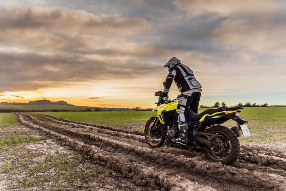 V-Strom 800 DE Slider Home