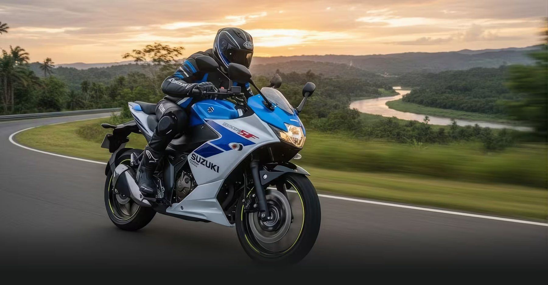 Vista de perfil de la motocicleta deportiva Suzuki Gixxer SF 250 azul y plata