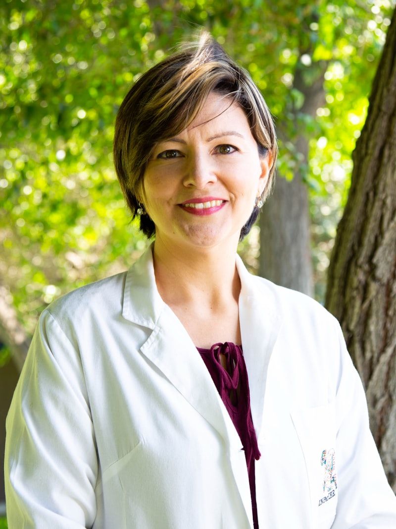 Dr Sarah Chen