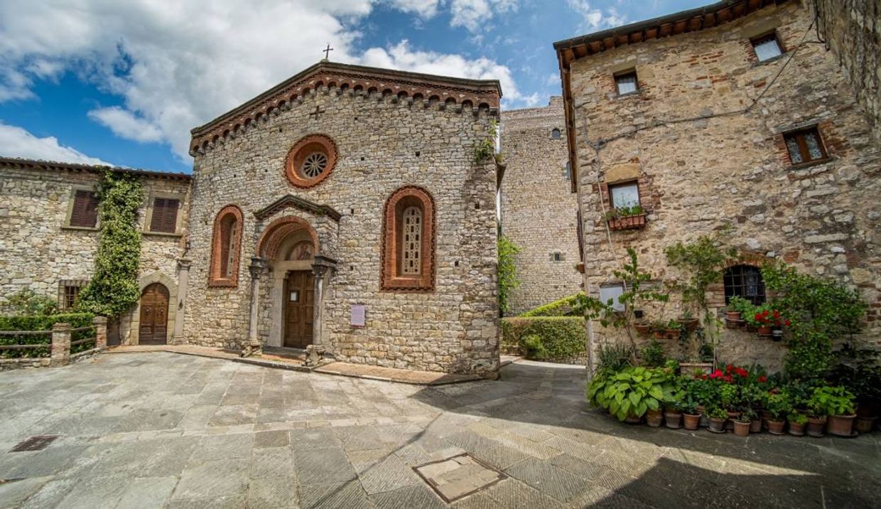 Gaiole in Chianti — home of Castello di Brolio, Castello di Ama, and Badia a Coltibuono