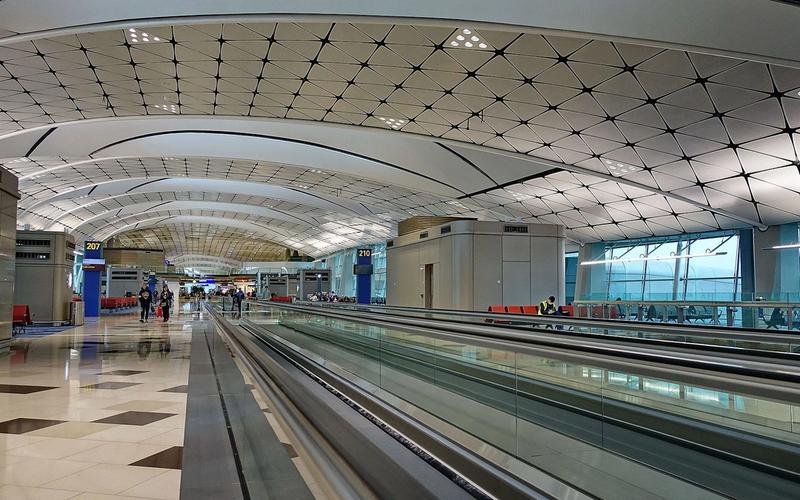 機場 AIRSIDE 落客區 LED