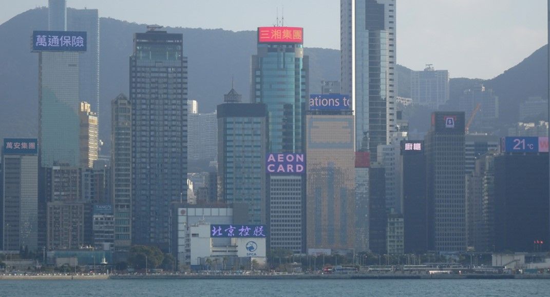 頂層外牆 LED 電子大屏廣告 - 灣仔三湘大廈