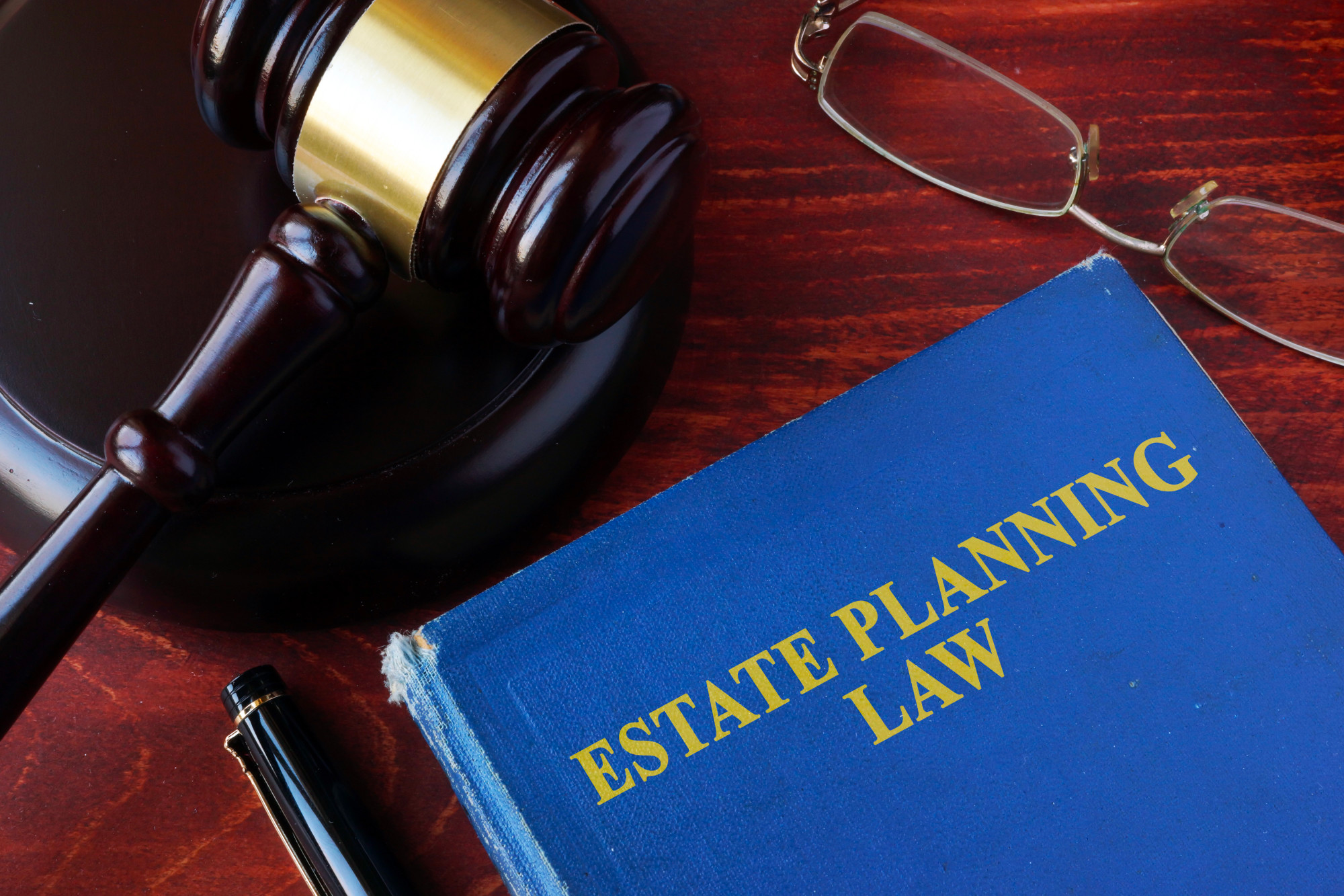 Smart Solutions for Estate Planning: Navigating the Future of Legal Drafting