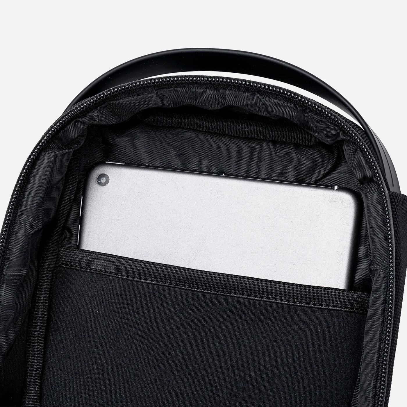 Arctic Hunter XB00693 Classy 9.7" Tech Crossbody Bag (Black) 7