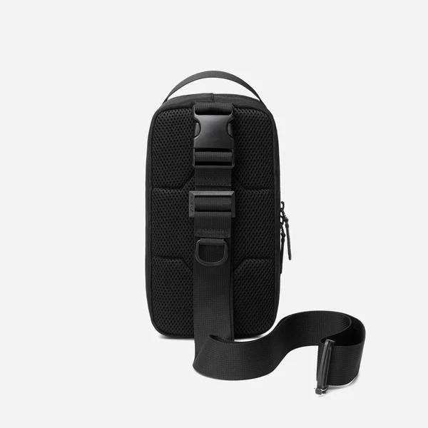 Golden Wolf GXB00131 Sporty Waist & Chest Bag (Black) 2