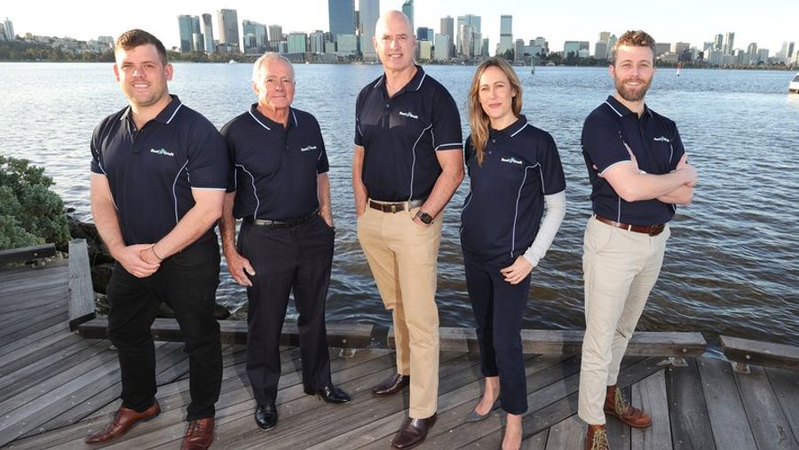 Photo of Reef Craft. Cambell Nalder, John Poynton, Dean Nalder, Nichola Zed and Tullem McKiever. Photo by: Jackson Flindell