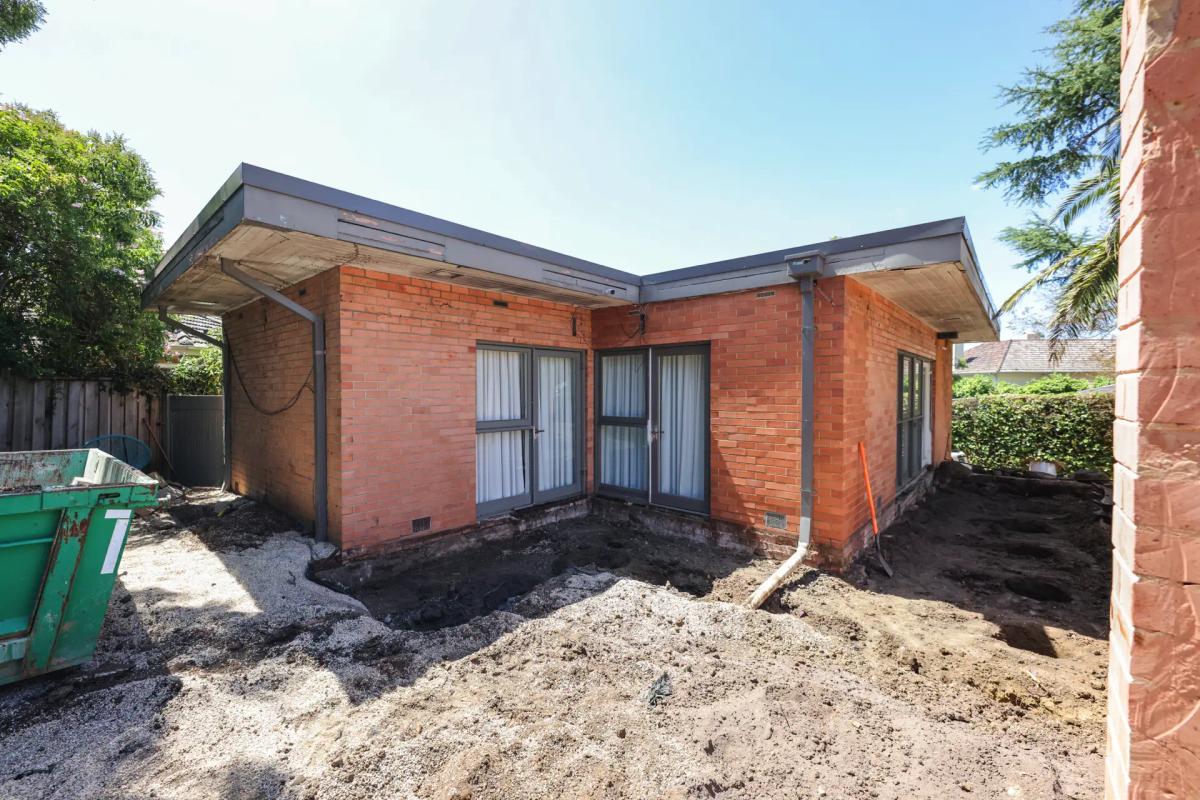 Ivanhoe East extension