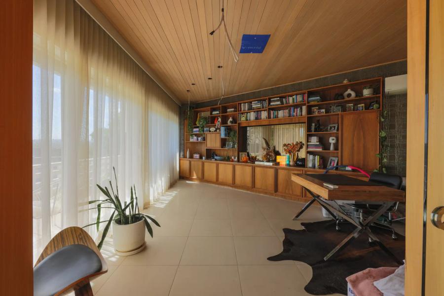Ivanhoe East renovation