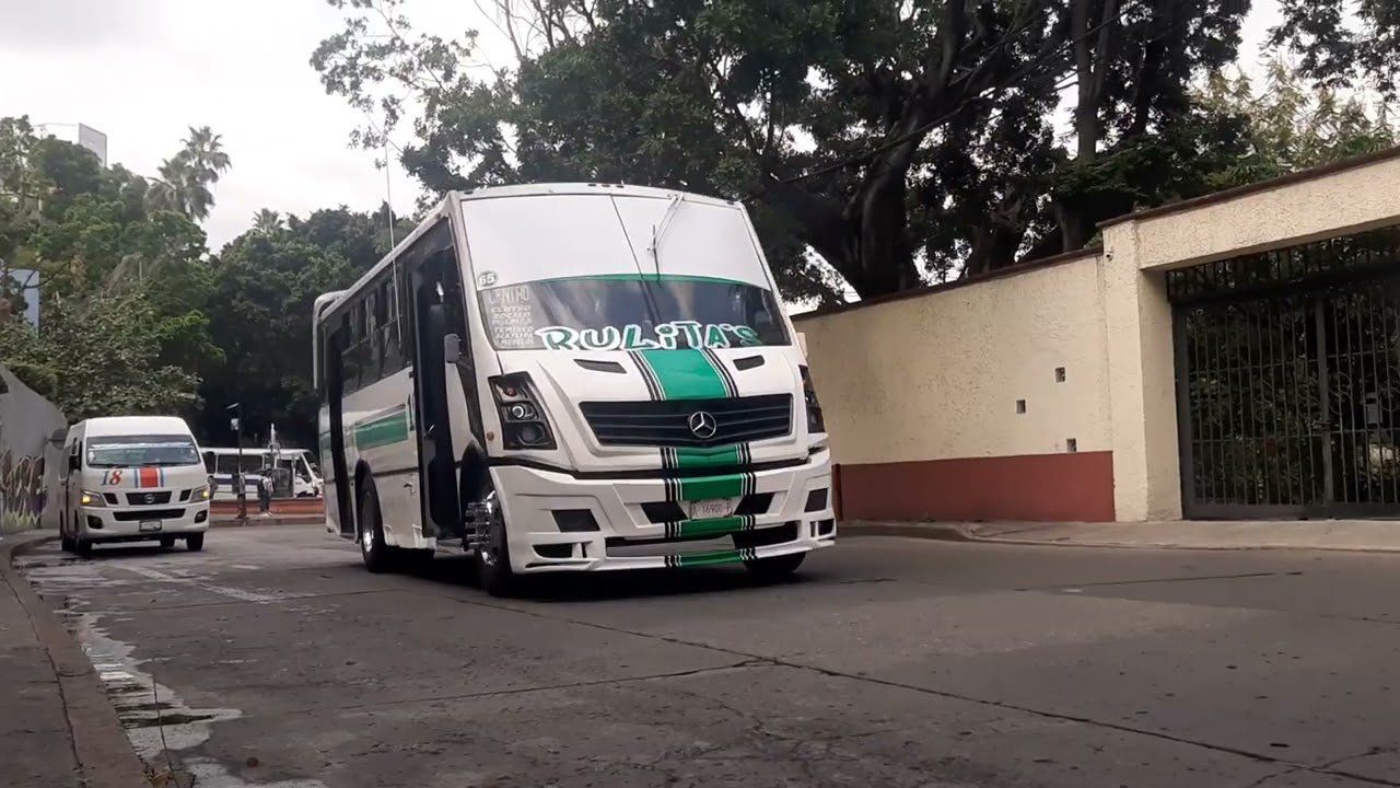 BALEAN UNA RUTA 12 EN ACATLIPA; NO HUBO LESIONADOS