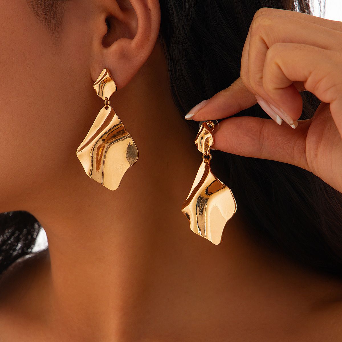 03 Gold