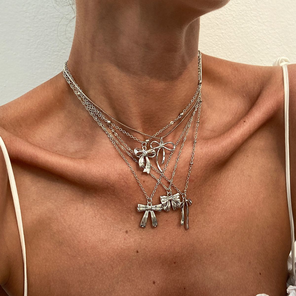 02 White K Necklace Set