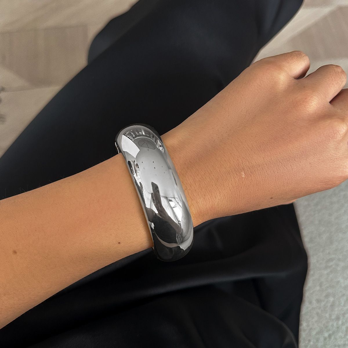 01 White Gold Bracelet
