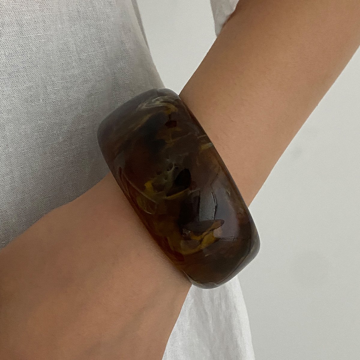 Irregularly Dyed Faceted Wide Bracelet - Yunhai Jewelry
