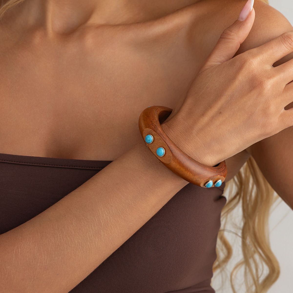 01 Brown