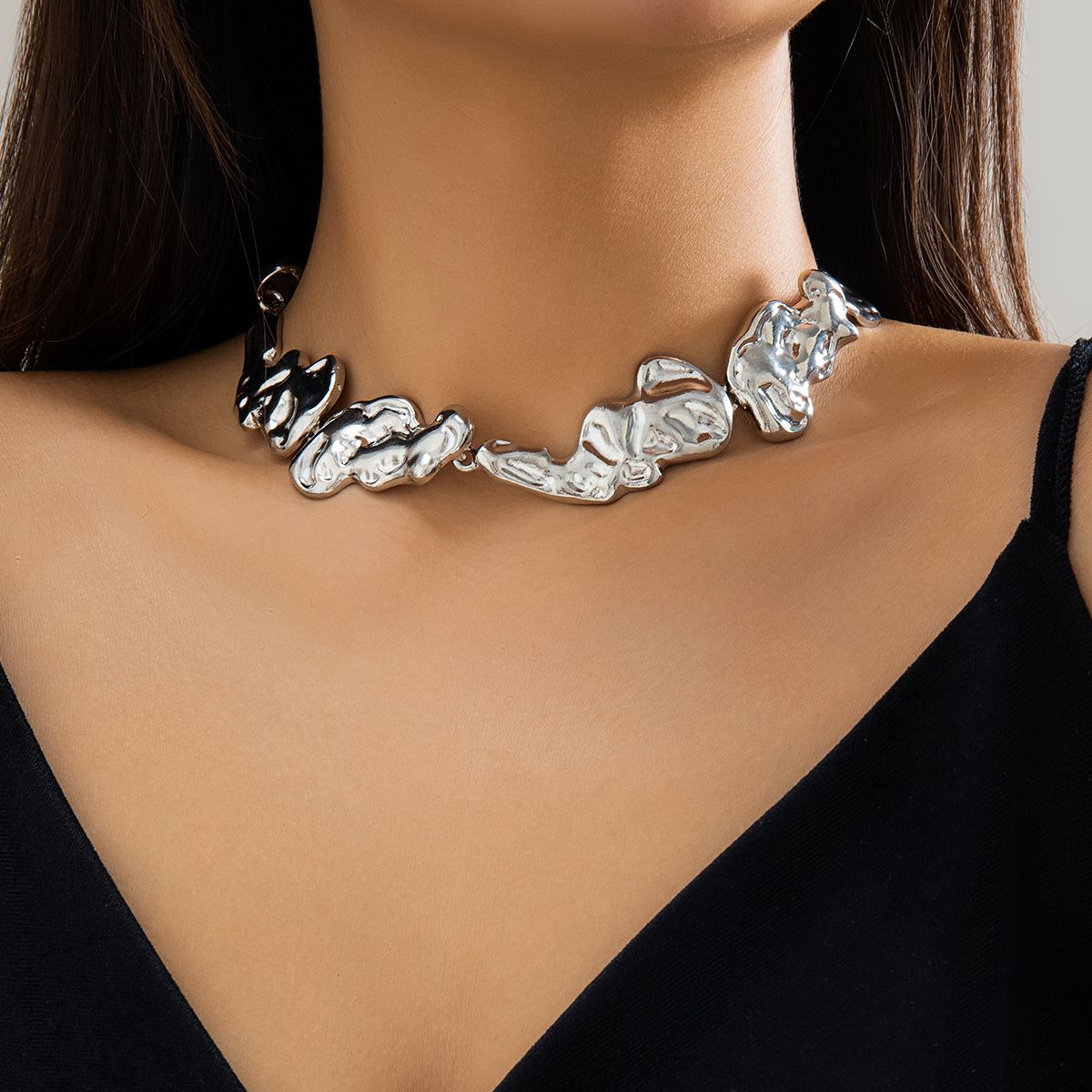01 White Gold Necklace