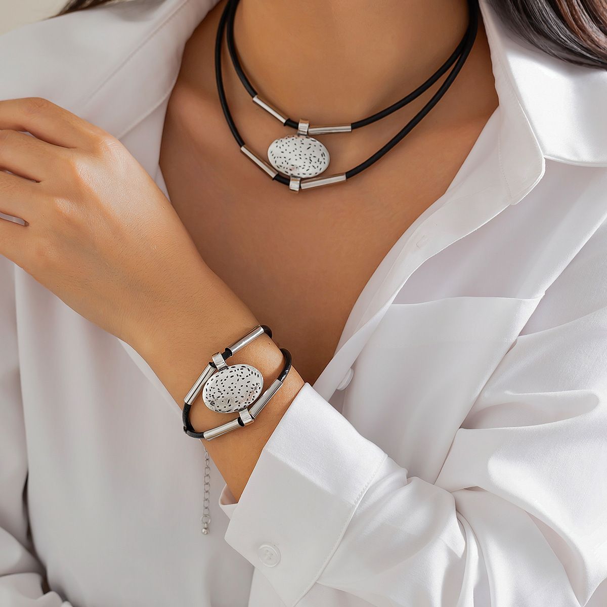 03 White K Necklace + Bracelet