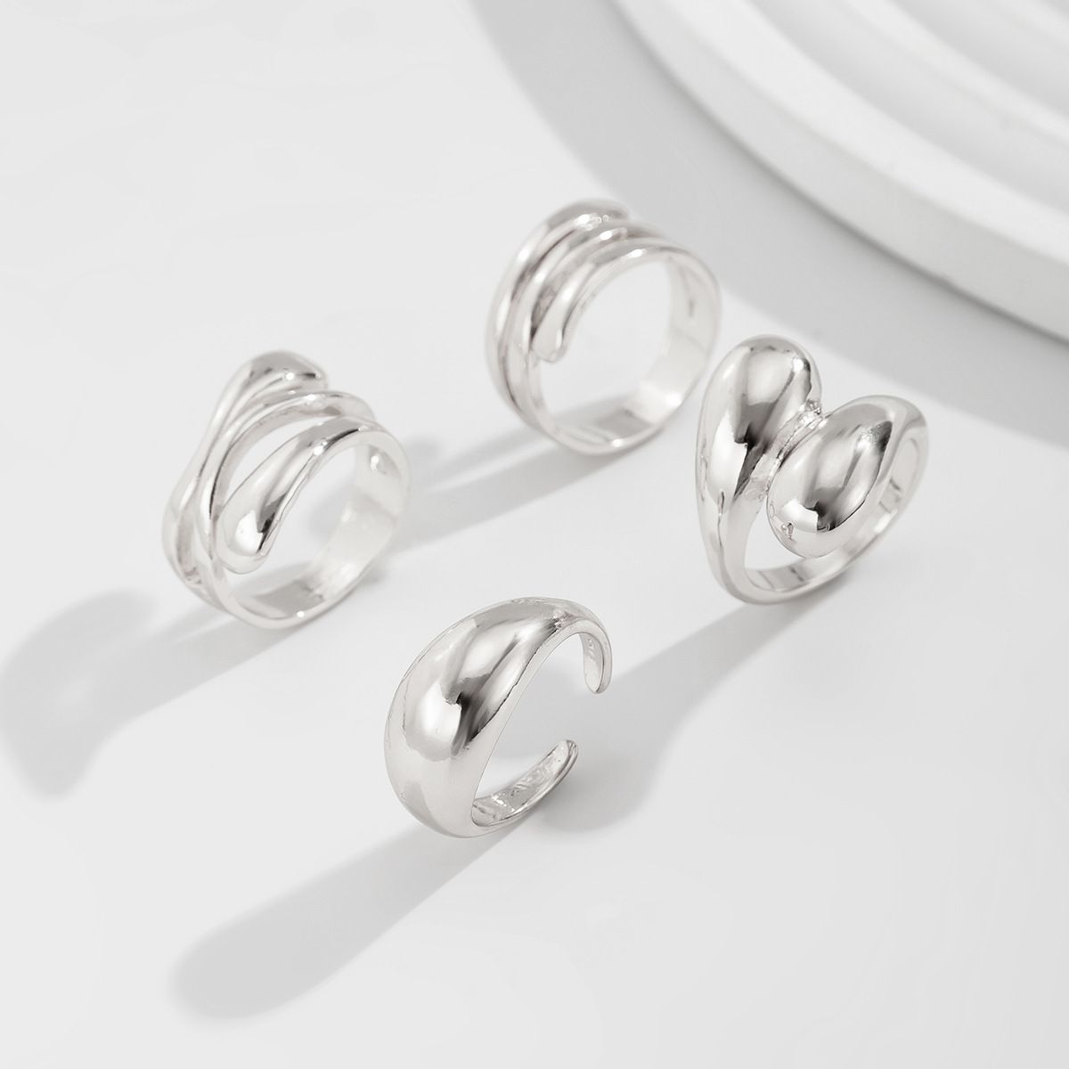 04 White K Ring Set