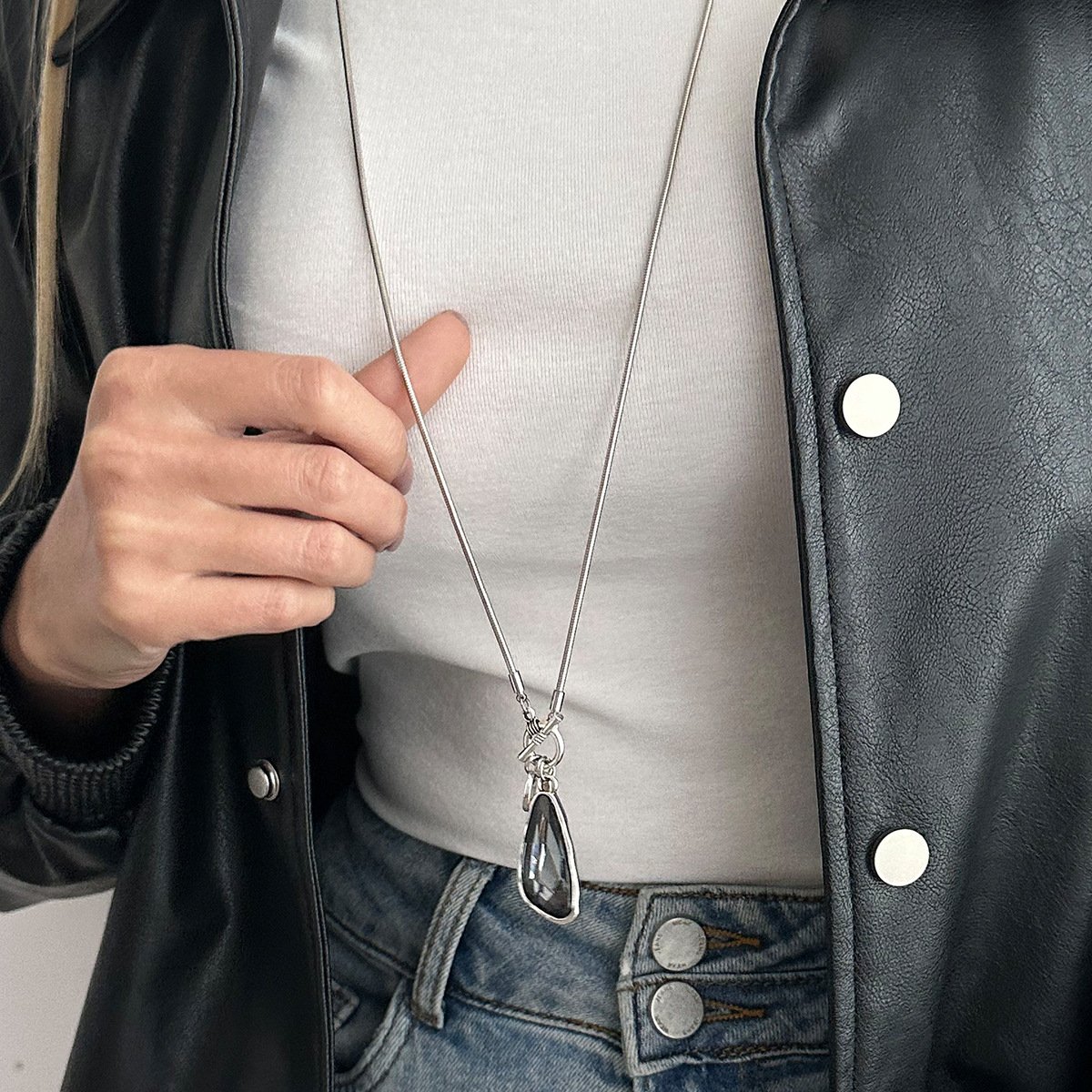 01 White K + Gray Necklace