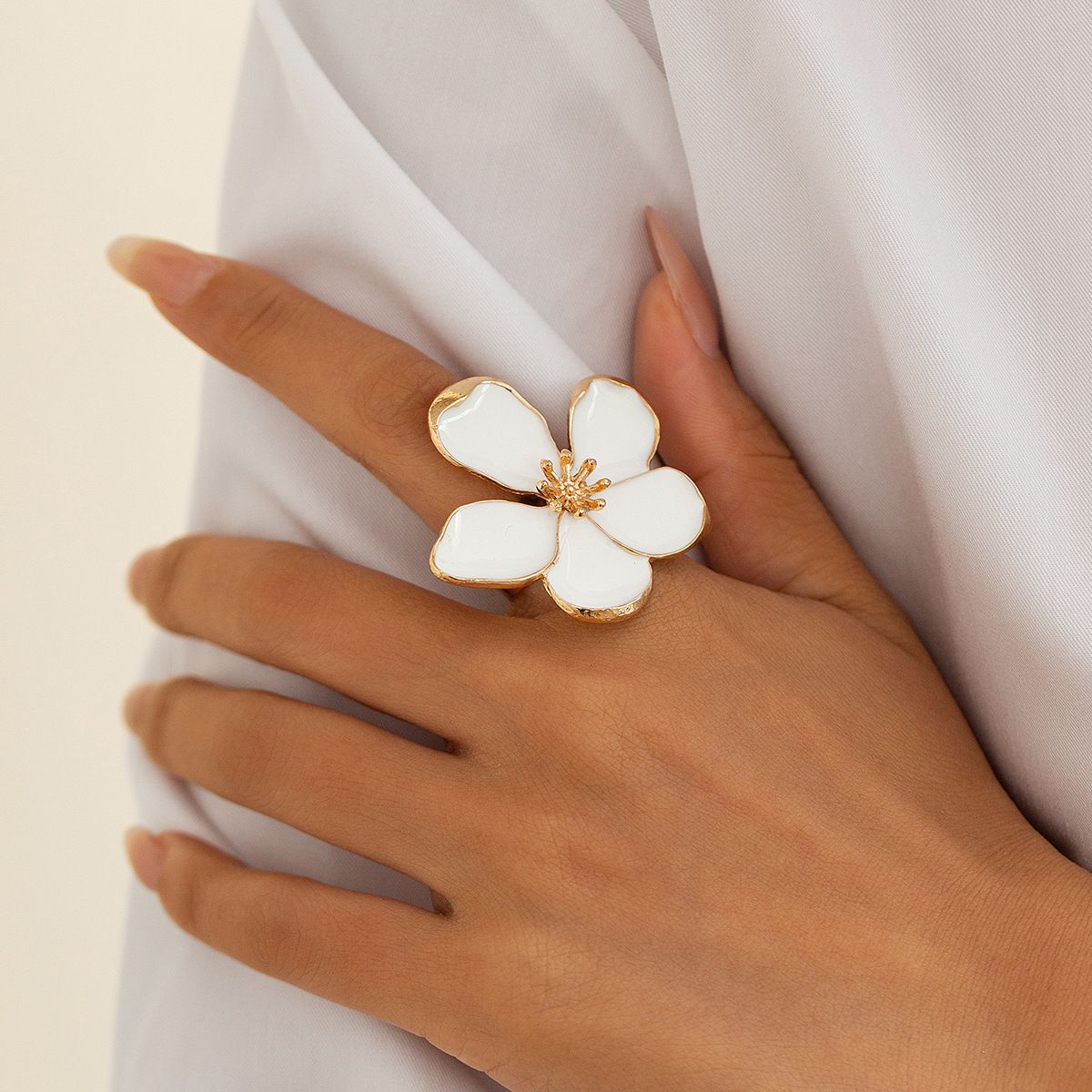 02 White ring