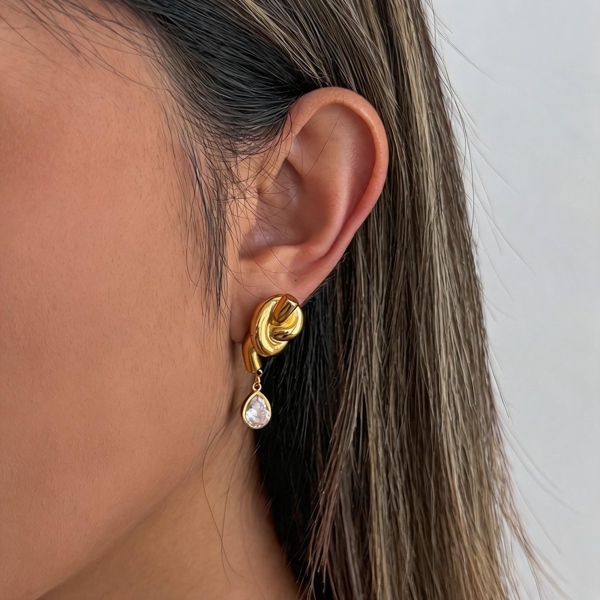 01 Gold (a pair)