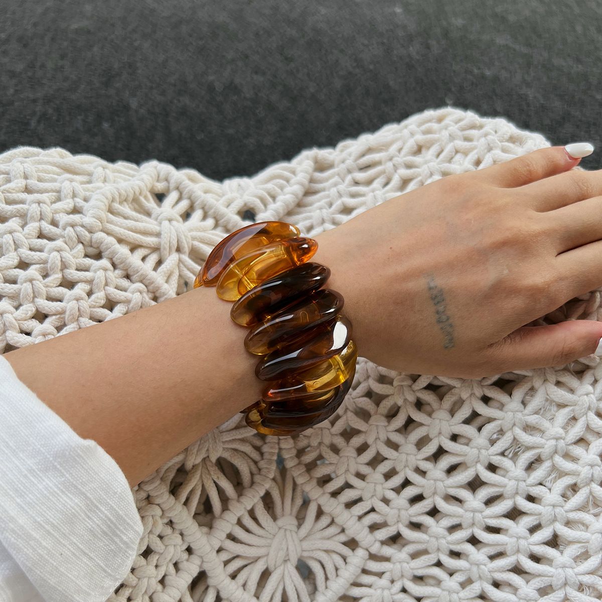 Retro Ombre Semi-Transparent Resin Bracelet - Yunhai Jewelry