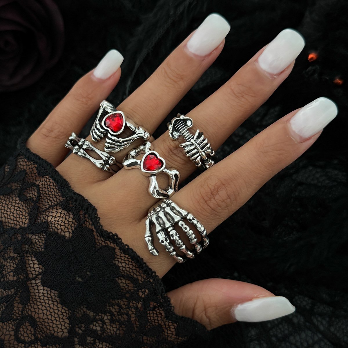 01 Antique Silver 5-Piece Set