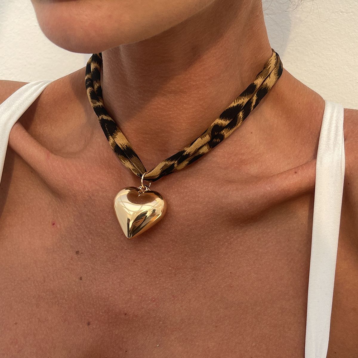07 Golden Necklace