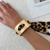 01 Gold