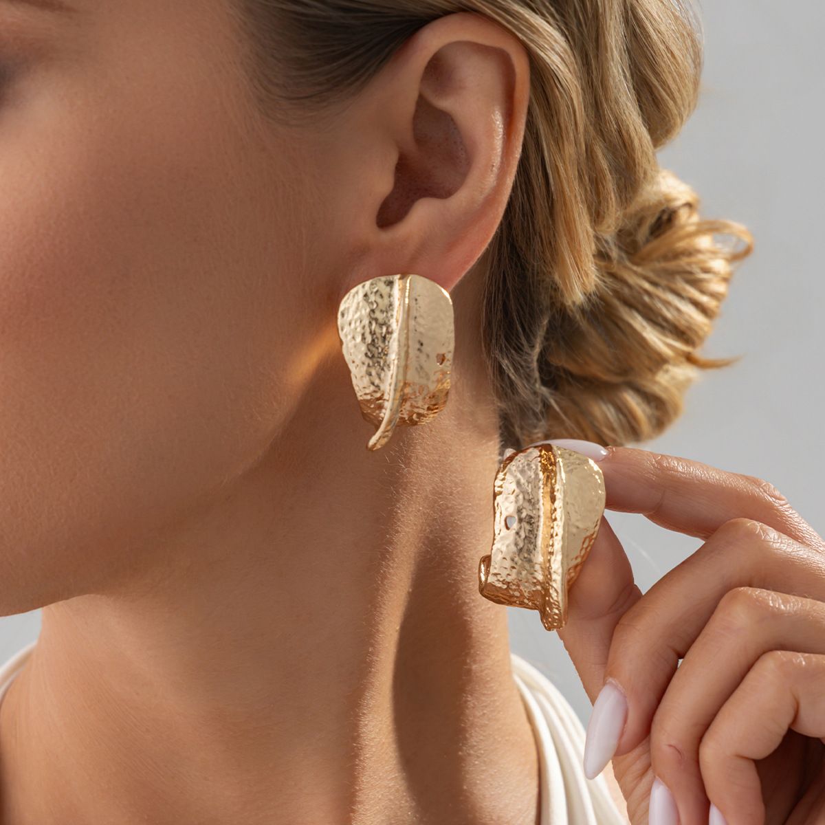 03 Gold Earrings